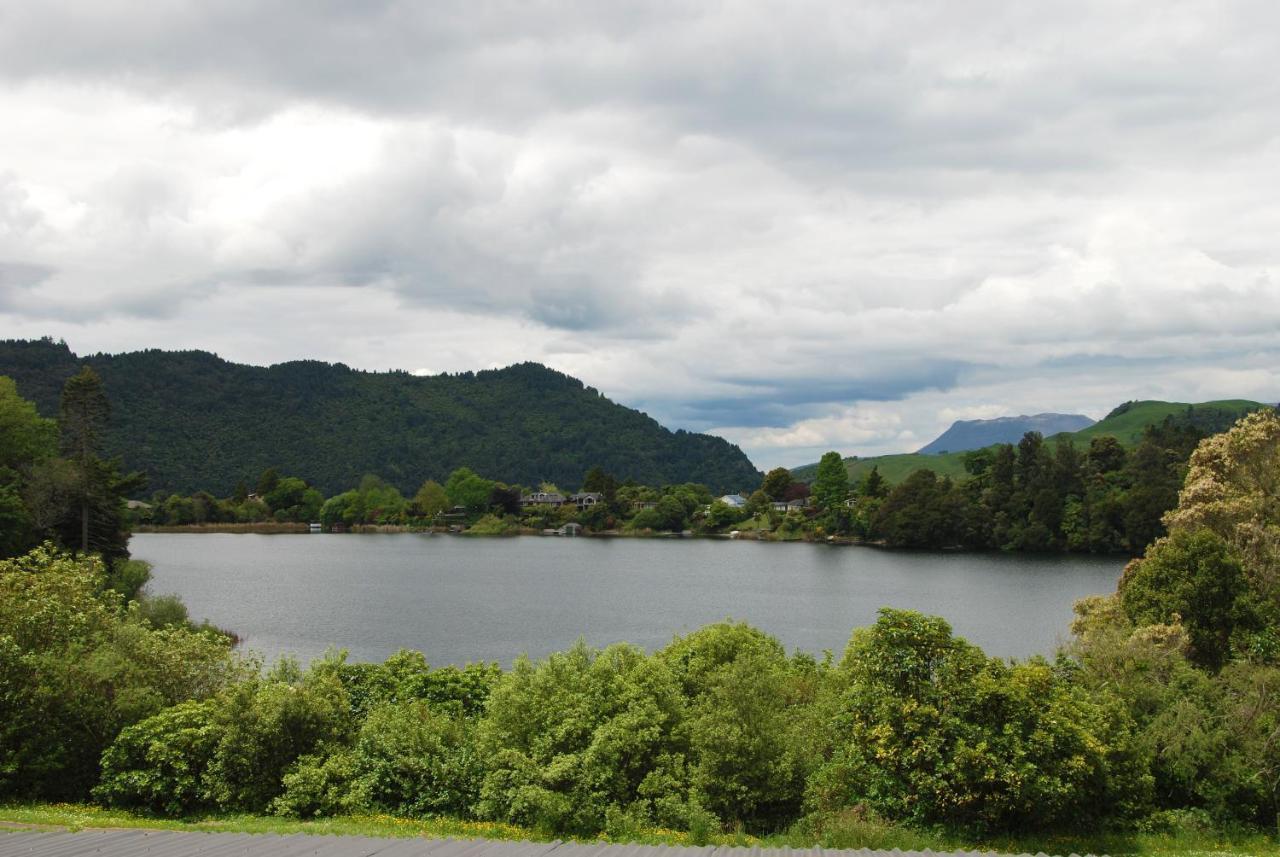 Lake View Okareka - Lake Okareka Holiday Home Lake Tarawera Buitenkant foto